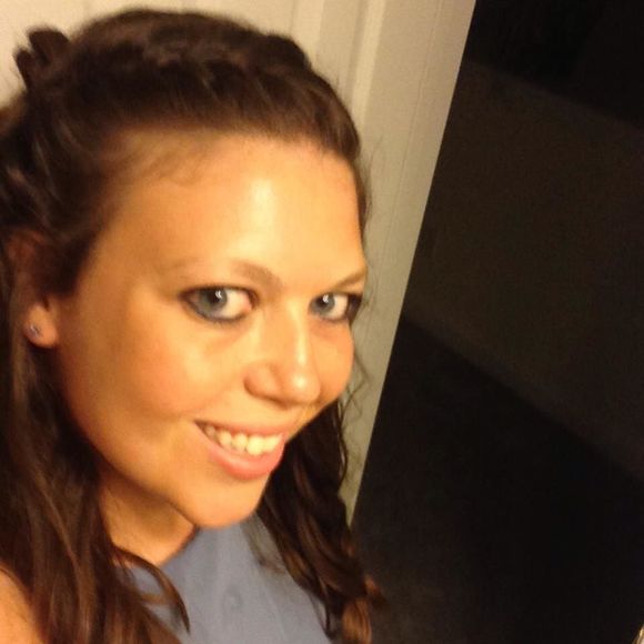 Meet your Posher, Alana - Picture 1 of 1